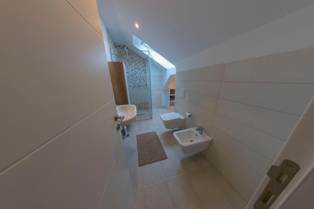 Apartment Penthouse Linnet Bihac